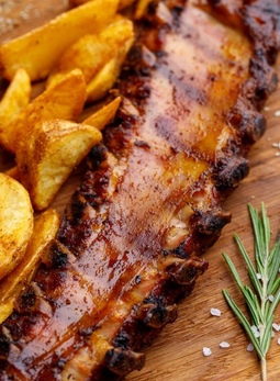 Рёбра мясные с картофелем